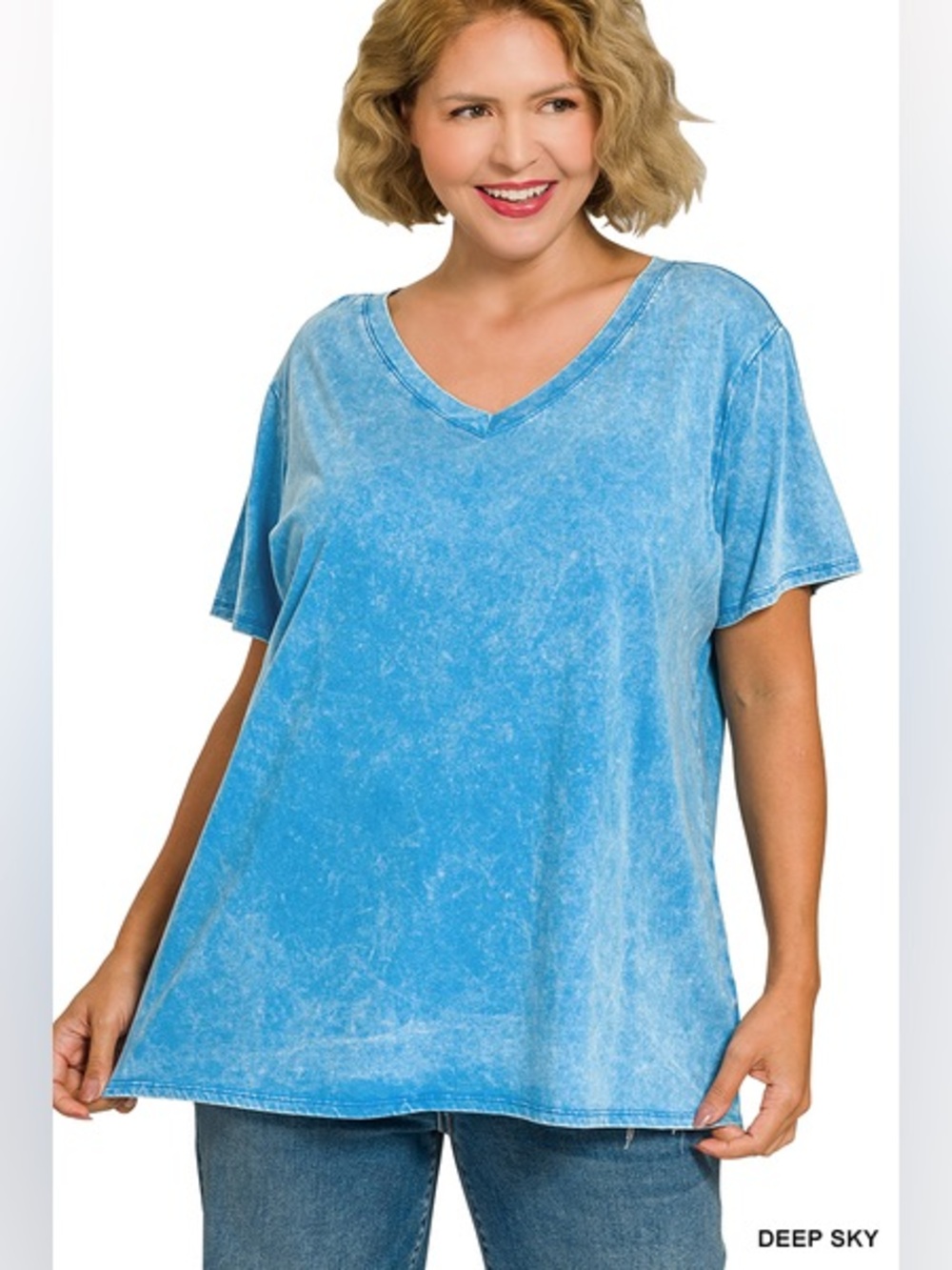 Zenana Plus WASHED SHORT SLEEVE V-NECK TOP